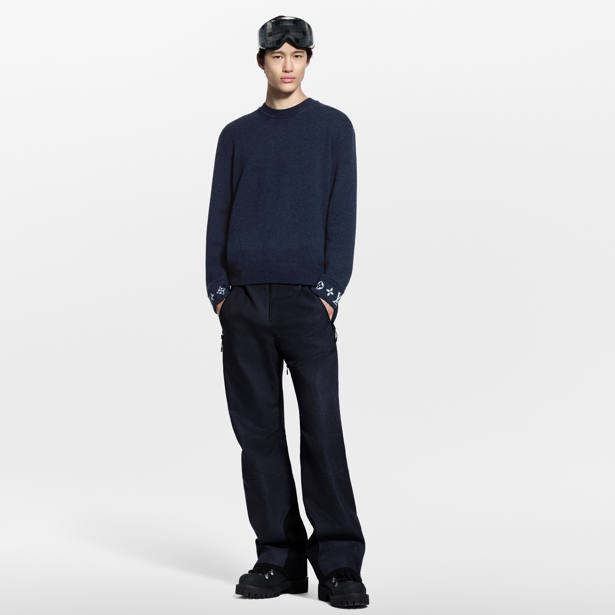 Blue Knitwear and Sweatshirts Ready-to-Wear | LOUIS VUITTON
